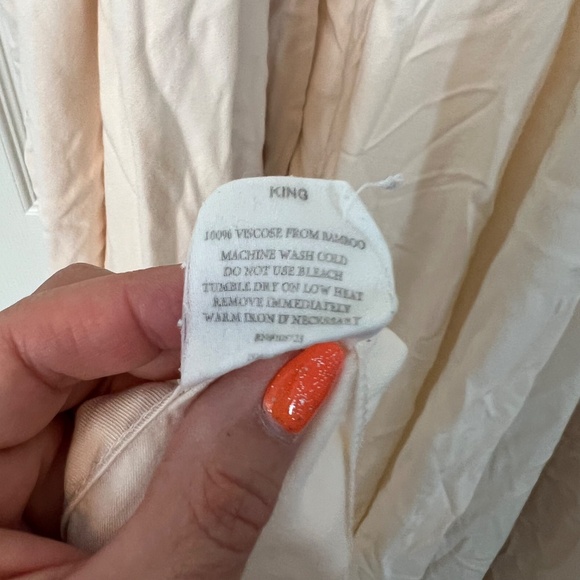 Cariloha Bamboo 3 piece Cream Split King 100% Viscose From Bamboo Sheet Set USED - Picture 4 of 8